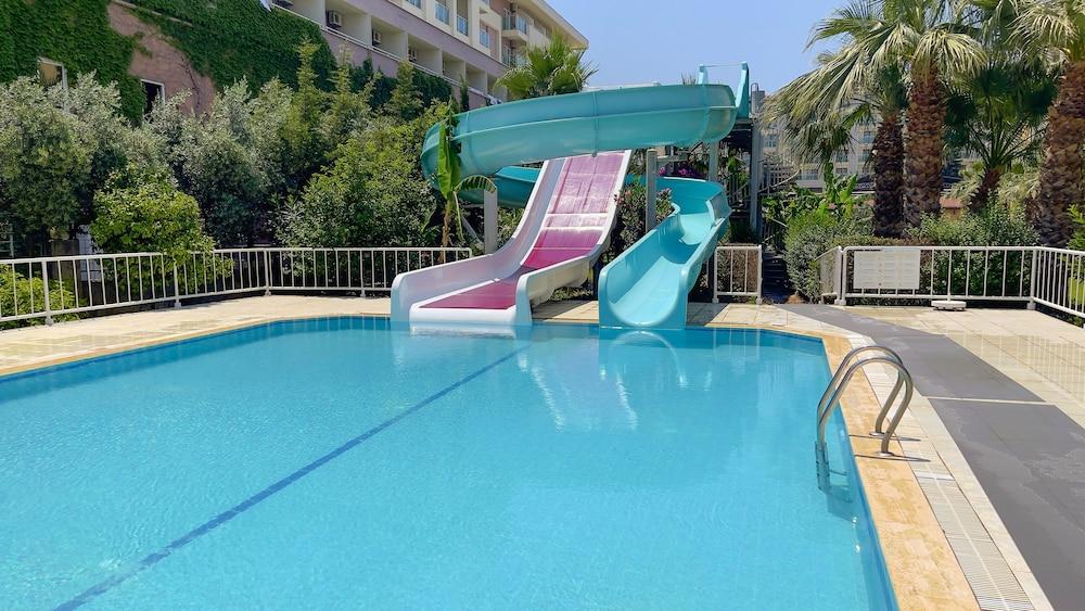 Hotel Titan Garden Ultra All Inclusive Konaklı Extérieur photo